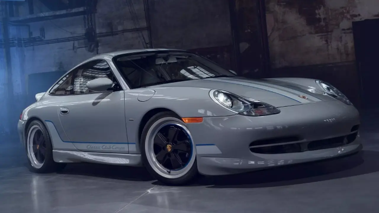 Porsche 996 classic hasil restomod ini laku dengan harga Rp18 miliar