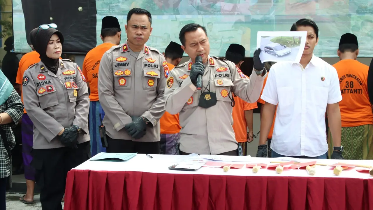 Polisi meringkut 7 pelaku pembacokan terkait Pilkades Bangkalan. (Istimewa)