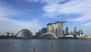 Putar Video dengan Suara Keras hingga Makan di Bus Singapura Denda Rp 7 Juta
