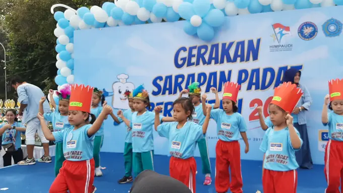 [Fimela] HIMPAUDI dan Sari Roti gelar Gerakan Sarapan Padat Bernutrisi Nasional