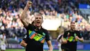 Menjadi mesin gol Inter Milan, Edin Dzeko meraih kesuksesan musim ini. Ia berhasil mengantarkan il Nerazurri juara Coppa Italia 2022. Dzeko tampil apik bersama Inter Milan. Ia sukses mencetak 17 gol dan 10 assist di semua ajang. Ia tampil dalam 49 laga dengan rincian 3.371 menit bermain pada 2021/2022. (AFP/Miguel Medina)