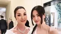 Potret Michelle Yeoh dan Song Hye Kyo yang berfoto bersama di Met Gala 2023. (Foto: https://twitter.com/kdramatreats/status/1653213662071455745)