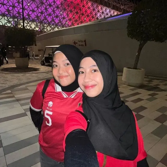 8 Potret Adiba Khanza Susul Egy Maulana ke Qatar Ini Curi Perhatian