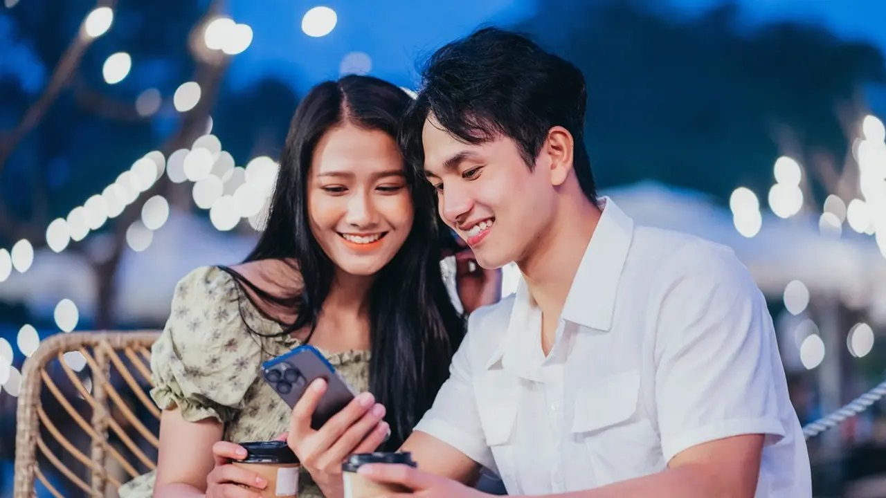 pasangan cinta