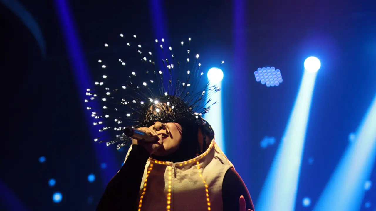 [Bintang] Melly Goeslaw