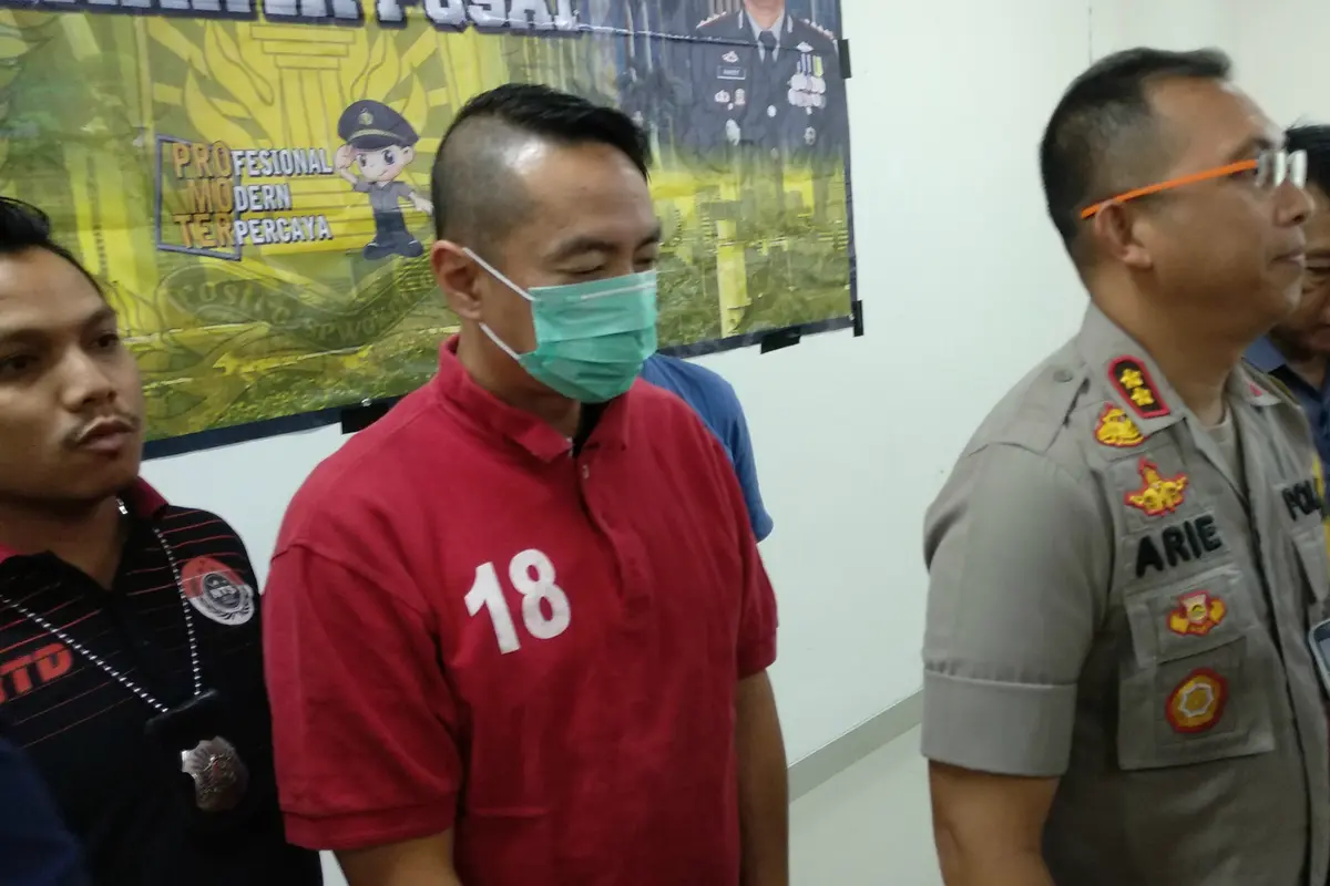 Tersangka penodongan dengan senjata api di Jalan Alaydrus, Gambir. Sabtu (15/6/2019). (Merdeka.com/ Ahda Baihaqi)