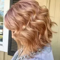 Warna Rambut untuk Wanita Usia 30-an (Sumber: Instagram/hairbyjulez_)