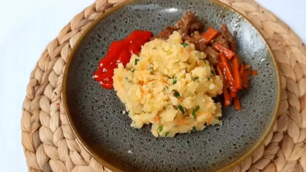 Resep kentang kukus wortel keju. (dok. Cookpad @bundarana_ )