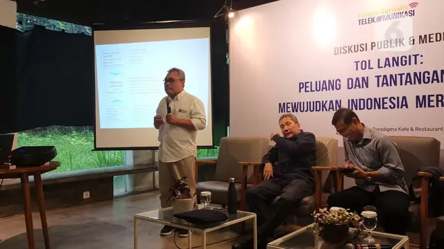 Pengamat telekomunikasi, Nonot Harsono