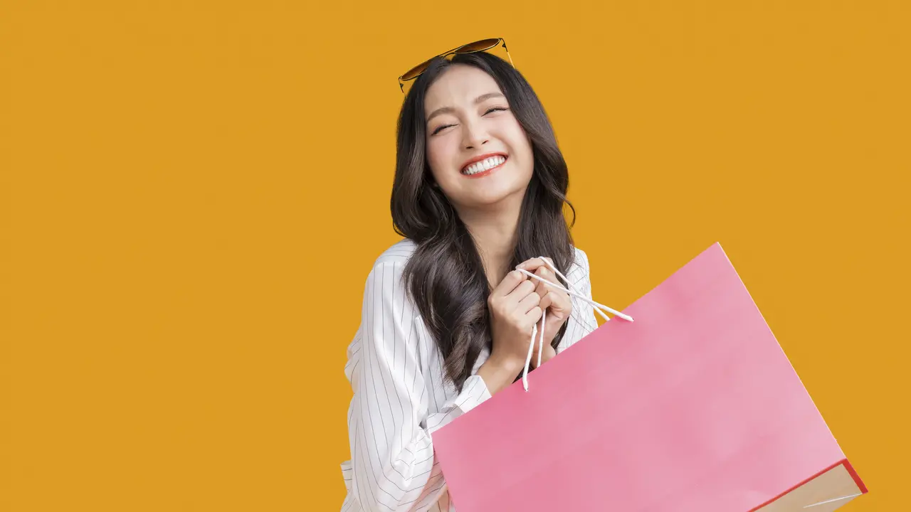 Ilustrasi wanita berbelanja
