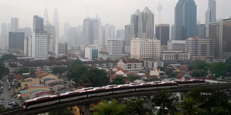 Kabut Asap Pekat Selimuti Kuala Lumpur