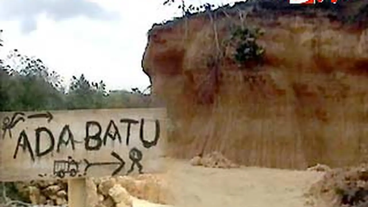 110623terk1_tutup-jalan.jpg