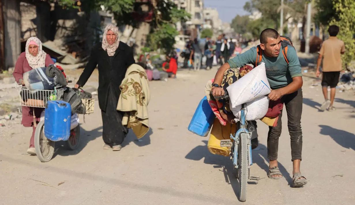Serangan Israel tersebut menyasar rumah sakit, rumah-rumah, dan tenda pengungsi di Gaza. (Omar AL-QATTAA/AFP)