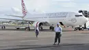 Peristiwa ini menjadi perhatian dunia. Media Australia Sydney Morning Herald menulis "Virgin Australia plane held at Bali airport." (Pesawat Virgin Australia 'ditahan' di Bandara Bali). (ANTARA FOTO/Nyoman Budhiana)