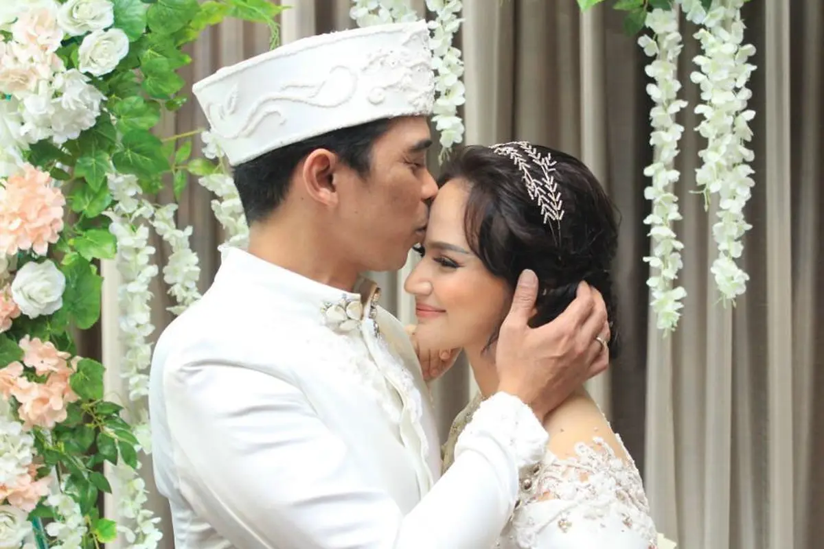 [Fimela] Angelica Simperler dan Rico Hidros