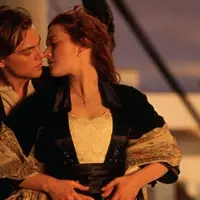 Ciuman yang dilakukan Jack dan Rose di Titanic selalu teringat di benak penikmat film.