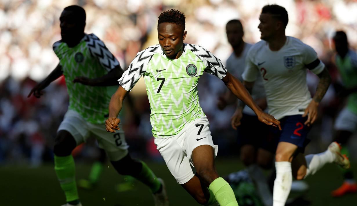 Jersey Nigeria untuk Piala Dunia 2018 terpilih sebagai yang terbaik dari 32 tim. Dalam jajak pendapat yang dilakukan Sky Sports, kaos Super Eagles meraih lebih dari 40.000 suara. (AFP/Ian Kington)
