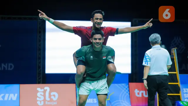 Foto: Tunggal Putra Indonesia Berjaya di SEA Games 2025, Alwi Farhan Sabet Emas, Ubed Perak