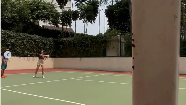 6 Potret Estelle Linden Kembali Main Tennis Pasca Melahirkan, Banjir Pujian