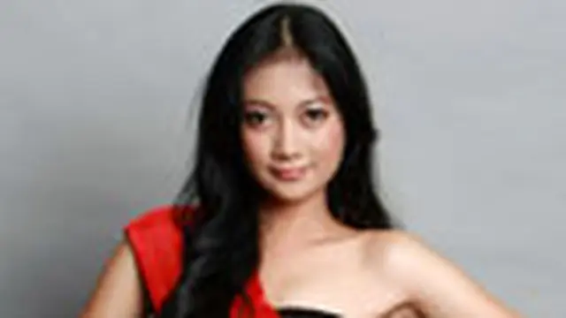 Finalis Miss Celebriti 2010 - Kunthi Tyas Puruhita