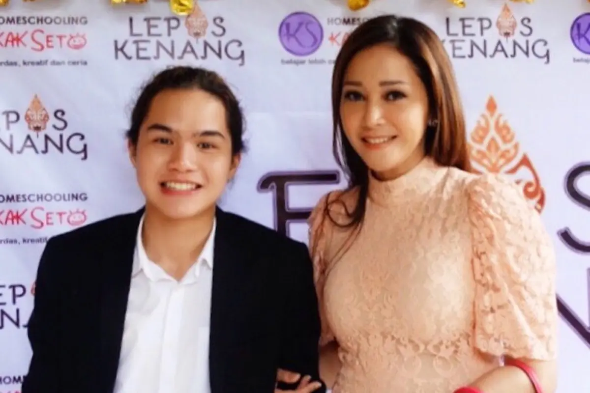 [Bintang] Maia Estianty dan Dul Jaelani