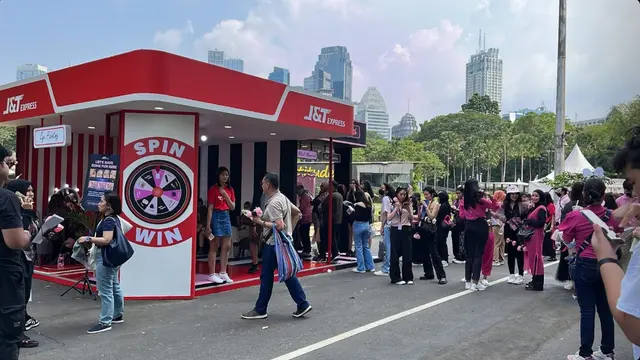 J&T Express Sediakan Photobox untuk Penonton Konser BLACKPINK