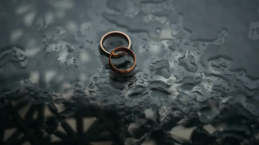 Ilustrasi bercerai. (dok. unsplash.com/Asnida Riani)