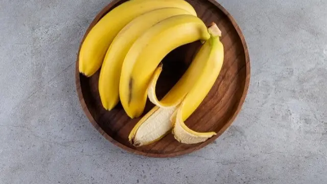 Buah pisang (Sumber: freepik.com/azerbaijan_stockers)