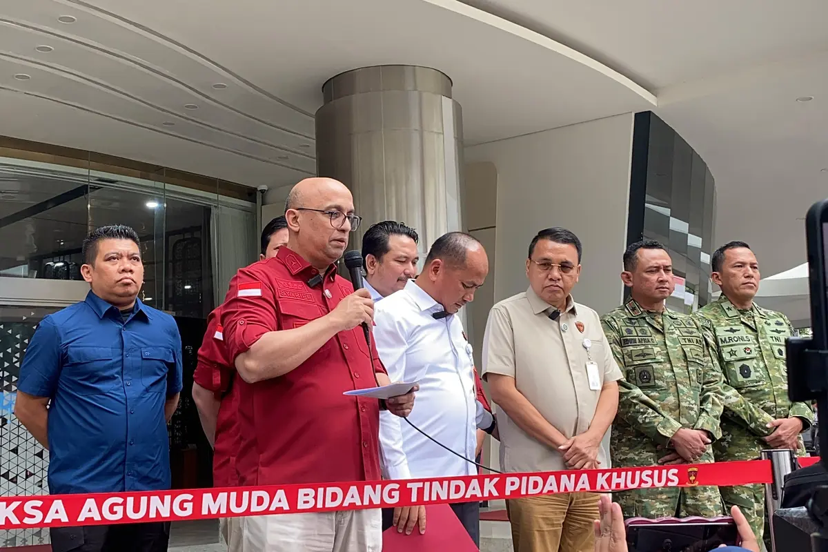 Direktur Penyidikan Jampidsus Kejagung Syarief Sulaeman Nadhi jelaskan peran tiga tersangka korupsi tambang PT PMM.