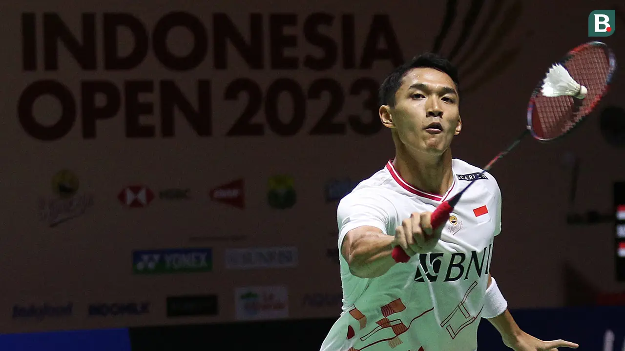 Foto: Bertemu di Perempat Final Indonesia Open 2023, Ini Dia Aksi Anthony Ginting saat Melawan Jonatan Christie