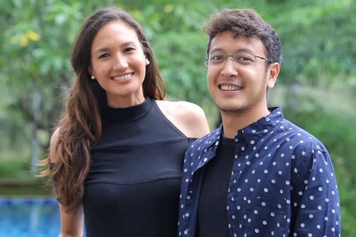 Nadine Chandrawinata-Dimas Anggara