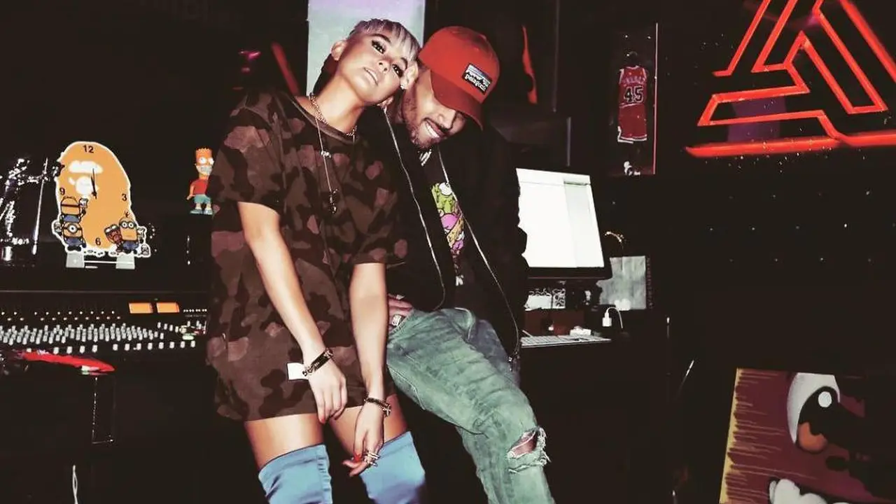 [Bintang] Agnez Mo - Chris Brown