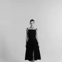 Day and Night selebrasi 10 tahun dengan menyematkan perhiasan di koleksinya (Day and Night)