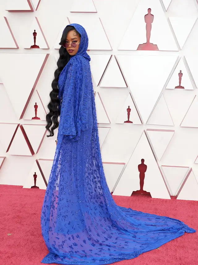 H. E. R. (Foto: Photo Courtesy A.M.P.A.S. © 2021/ Matt Petit)