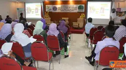 Citizen6, Klaten: Rumah Sakit Islam Klaten menggelar acara seminar ilmiah yang bertajuk From Ache to Smile. Kegiatan ini diselenggarakan di Hall Rawat Jalan, Sabtu (16/4). (Pengirim: Agus Susanto)