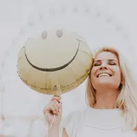 Spektrum feminitas sangatlah luas, pastikan untuk selalu seimbang. (Foto: Pexels/Julia Avamotive)