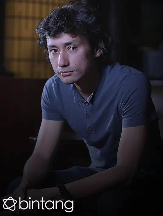 “Mudah-mudahan saya bisa kembali menata karier saya di dunia akting. Perjuangan saya berat bahkan lebih berat dari dahulu saat pertama kali terjun di dunia akting,” aku pria kelahiran Yogyakarta pada 18 Juni 1982 ini. (Nurwahyunan/Bintang.com)