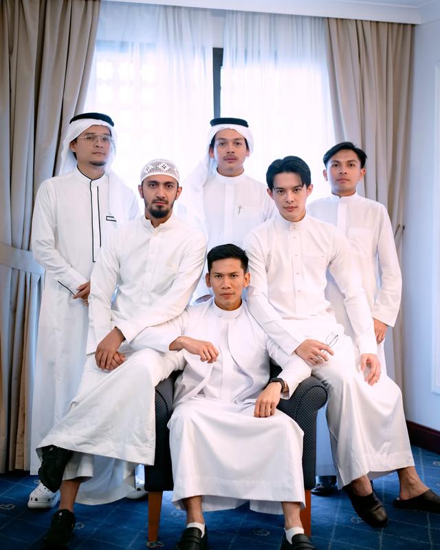 8 Potret seleb jadi bridesmaid di nikahan Dara Arafah di Madinah, anggun semua