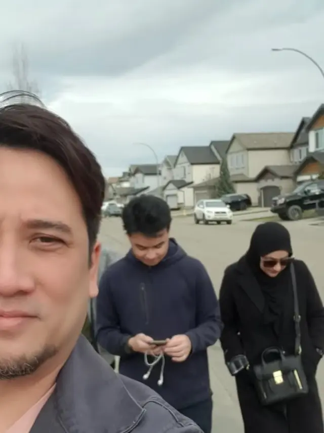 Potret keluarga Cindy Fatika Sari dan Tengku Firmansyah (Sumber: Instagram/tengku_firmansyah)