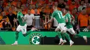 Irlandia sebenarnya unggul terlebih dahulu melalui gol Adam Idah. Namun Belanda berhasil comeback berkat gol Cody Gakpo dan Wout Weghorst. (Donall Farmer/PA via AP)