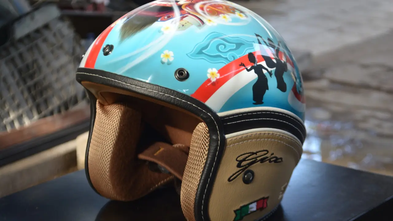 Helm repaint oleh Tomi Airbrush