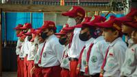 Ilustrasi murid, siswa, pelajar, SD. (Photo by Syahrul Alamsyah Wahid on Unsplash)