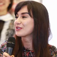 Berbeda dengan kebanyakan anak-anak remaja, yang merayakan valentine, yang jatuh tanggal 14 Februari. Bagi pemeran Irish Bella, bertepatan hari itu, ia pergunakan untuk menjalani syuting. (Adrian Putra/Bintang.com)