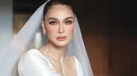 11 Model Anting Simpel Elegan Tren Terbaru 2025, Pilihan Luna Maya saat Resepsi Curi Perhatian