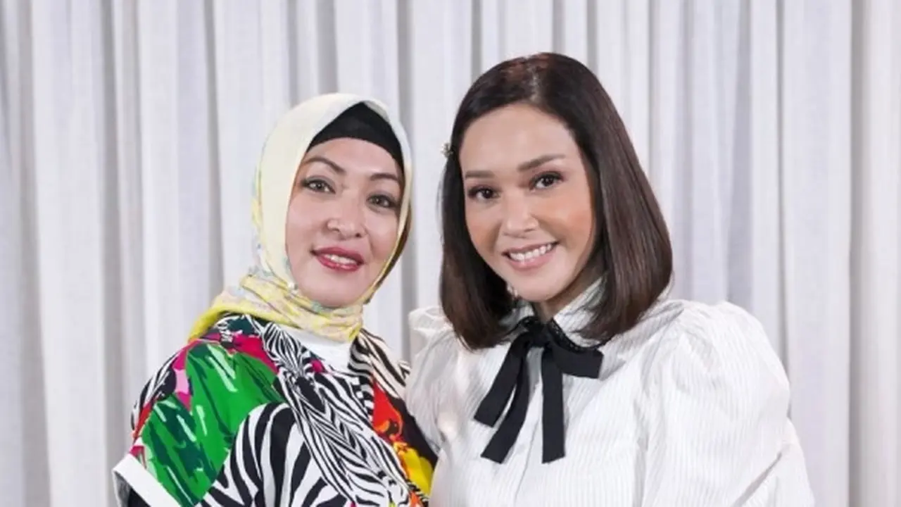 Maia Estianty dan Angelina Sondakh