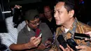 Mantan Kepala Dinas Perhubungan DKI Jakarta Udar Pristono saat memberikan keterangan kepada wartawan terkait kasus yang mebelitnya, Jakarta, (17/9/14). (Liputan6.com/Johan Tallo)