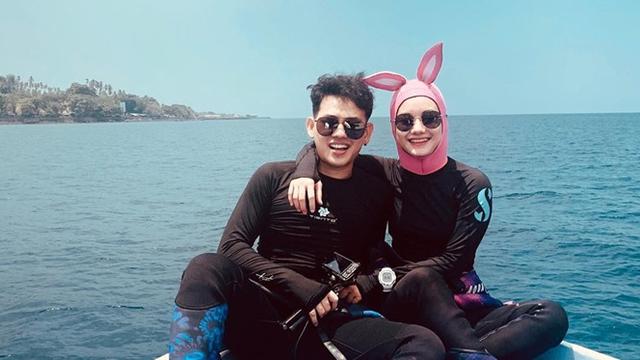 Sering Dikira Pacar, Ini 6 Potret Kompak Dinda Hauw dan ...