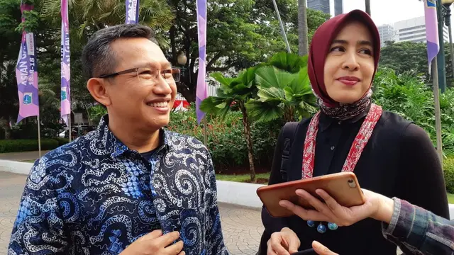 Konsultan politik Eep Saefulloh menyambangi Balai Kota DKI Jakarta