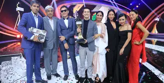 Indonesian Box Office Movie Awards atau IBOMA 2018 lembali dihelat oleh SCTV sebagai bentuk apresiasi terhadap seluruh elemen perfilman di Indonesia. Di ajang besar ini, Pengabdi Setan sukses memborong piala kemenangan. (Adrian Putra/Bintang.com)