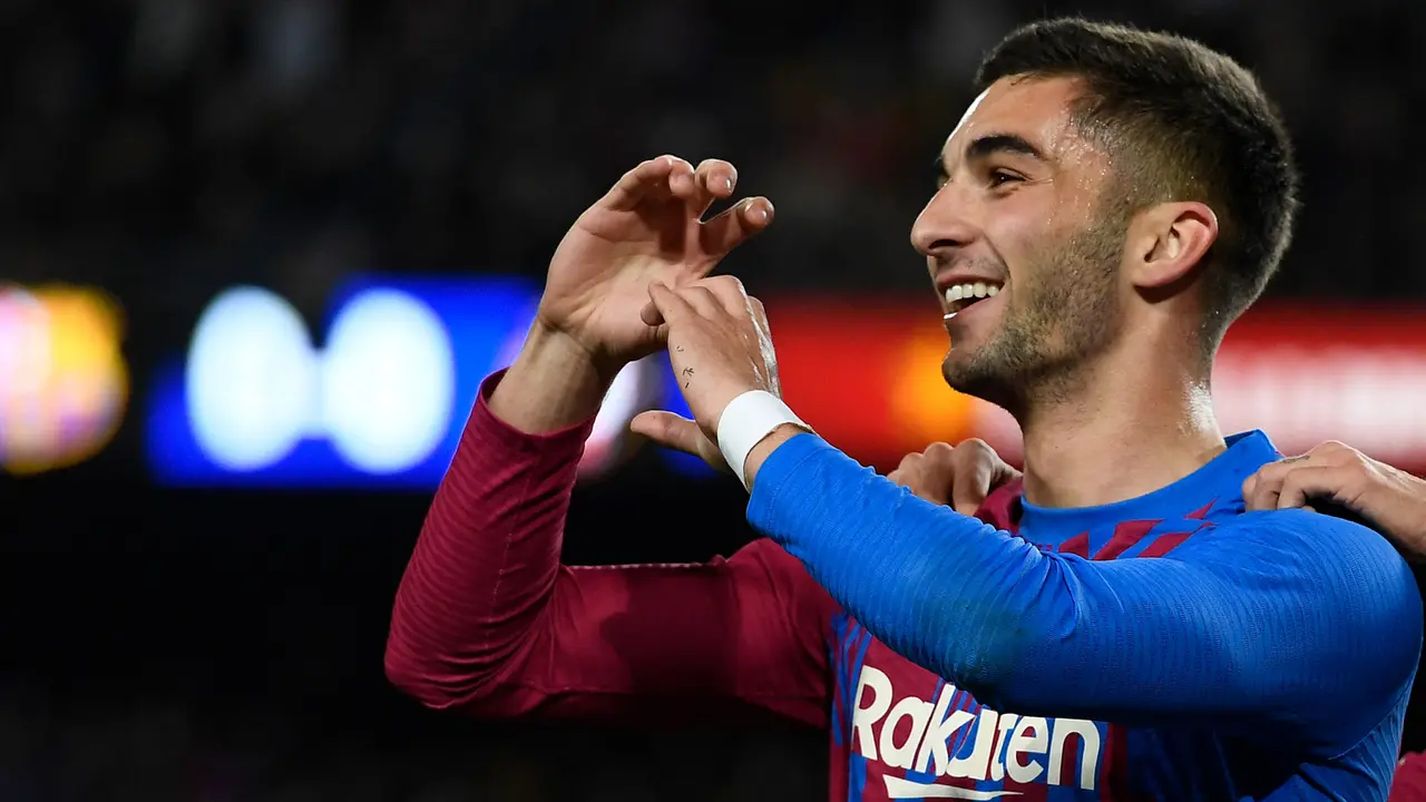 Foto: Daftar 5 Pembelian Termahal Barcelona dari Klub Liga Inggris Sepanjang Sejarah, Raphinha Terbaru